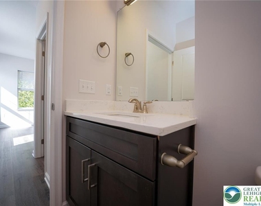 1210 Eaton Avenue - Photo Thumbnail 19