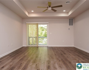 1210 Eaton Avenue - Photo Thumbnail 7