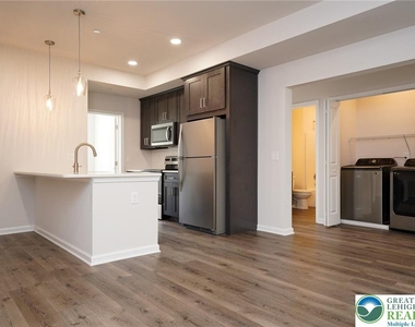 1210 Eaton Avenue - Photo Thumbnail 5