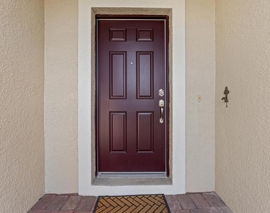 8932 Excelsior Place - Photo Thumbnail 4
