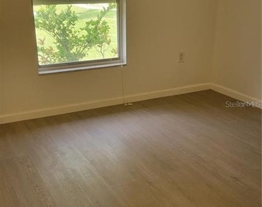 5368 Royal Palm Avenue - Photo Thumbnail 11