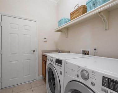 8406 Miramar Way - Photo Thumbnail 22