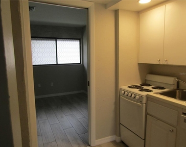 3553 Longmeadow - Photo Thumbnail 6