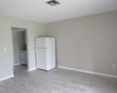 3553 Longmeadow - Photo Thumbnail 5