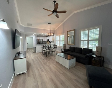 3702 54th Drive W - Photo Thumbnail 12