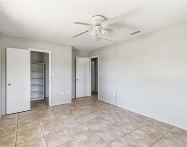 304 Lantana Avenue - Photo Thumbnail 16