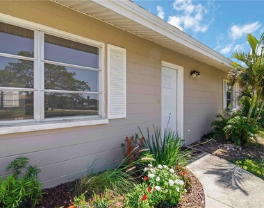 304 Lantana Avenue - Photo Thumbnail 3