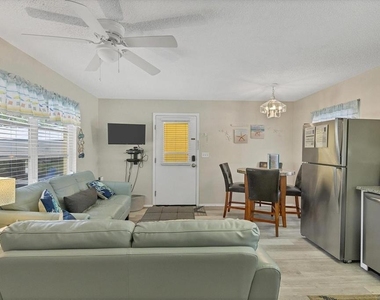 301 Avenida Madera - Photo Thumbnail 3