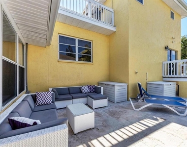 301 Avenida Madera - Photo Thumbnail 10