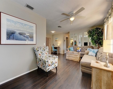 301 Avenida Madera - Photo Thumbnail 2