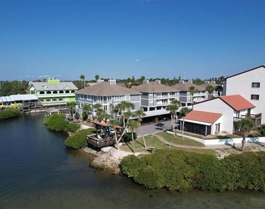1624 Stickney Point Road - Photo Thumbnail 21