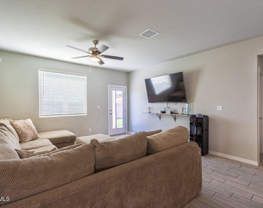 11102 Blazing Star Place - Photo Thumbnail 10