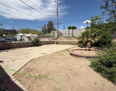 6115 Tesuque Drive - Photo Thumbnail 7