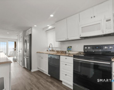 216 Broadway - Photo Thumbnail 5