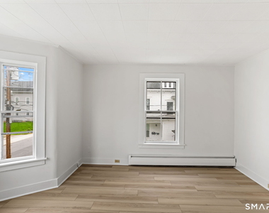 63 Reynolds Street - Photo Thumbnail 28