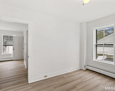 63 Reynolds Street - Photo Thumbnail 8
