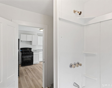 63 Reynolds Street - Photo Thumbnail 11