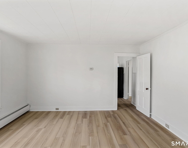 63 Reynolds Street - Photo Thumbnail 23