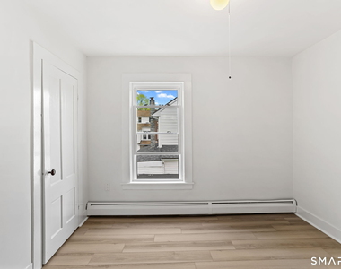 63 Reynolds Street - Photo Thumbnail 6