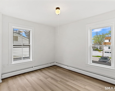 63 Reynolds Street - Photo Thumbnail 10