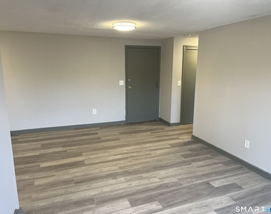 32 Cook Avenue - Photo Thumbnail 4