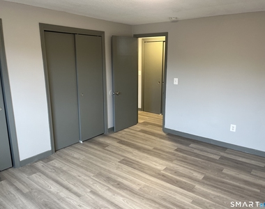 32 Cook Avenue - Photo Thumbnail 8