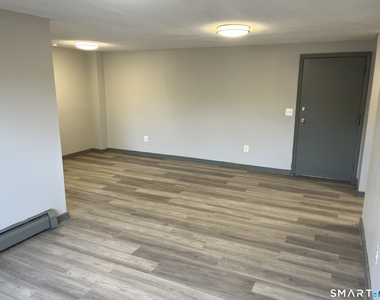 32 Cook Avenue - Photo Thumbnail 2