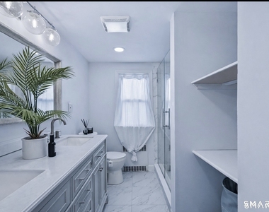 457 Summit Street - Photo Thumbnail 7