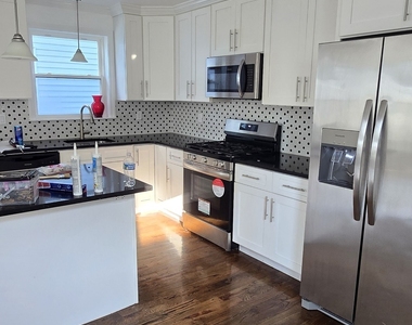 99 Johnson Street - Photo Thumbnail 2