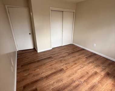 1051 Old Colony Road - Photo Thumbnail 7