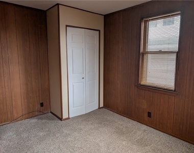 623.5 Conrad - Photo Thumbnail 5