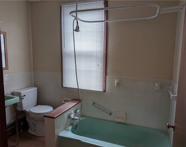 619 Conrad - Photo Thumbnail 5