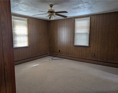 619 Conrad - Photo Thumbnail 3