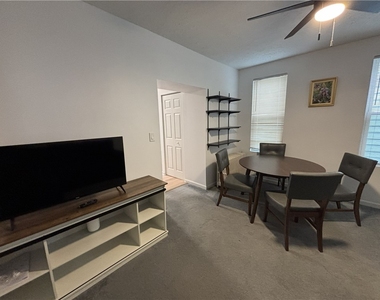 5520 Kentucky Ave - Photo Thumbnail 4