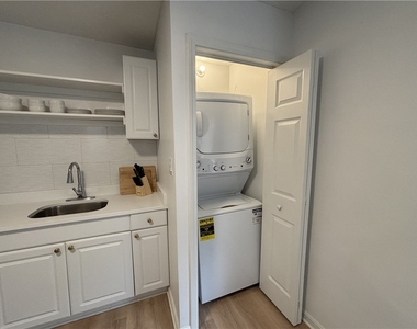 5520 Kentucky Ave - Photo Thumbnail 7