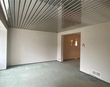 238 Timber Ln - Photo Thumbnail 10