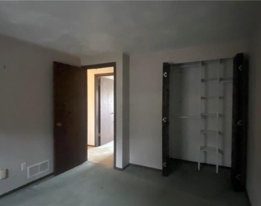 238 Timber Ln - Photo Thumbnail 14