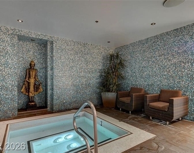 4575 Dean Martin Drive - Photo Thumbnail 17