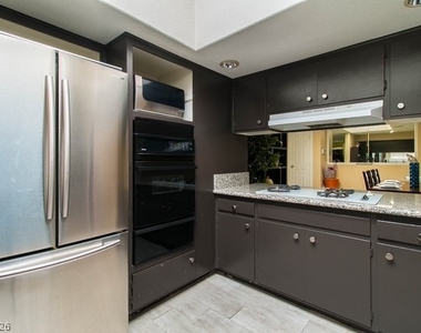 4516 Charles Ronald Avenue - Photo Thumbnail 7