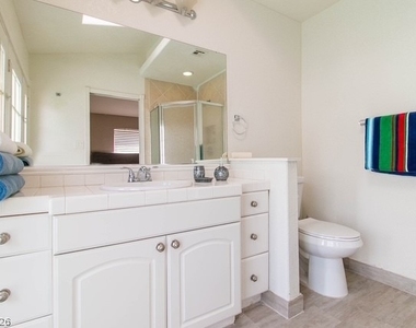 4516 Charles Ronald Avenue - Photo Thumbnail 11