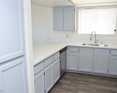 1360 Pacific Terrace Drive - Photo Thumbnail 7