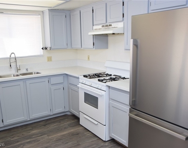 1360 Pacific Terrace Drive - Photo Thumbnail 6