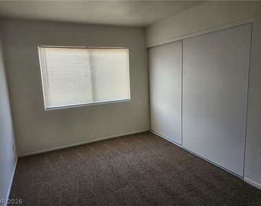 3437 E Cheyenne Avenue - Photo Thumbnail 8