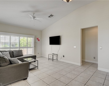 804 Peachy Canyon Cir. - Photo Thumbnail 5