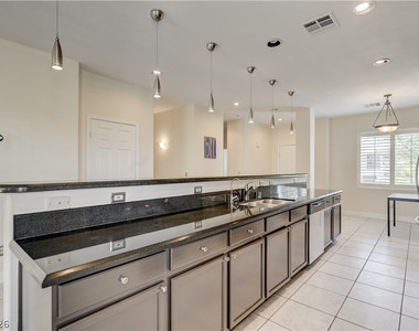 804 Peachy Canyon Cir. - Photo Thumbnail 10