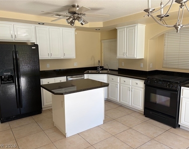 6209 White Point Court - Photo Thumbnail 3
