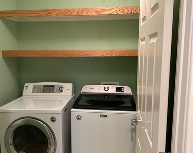 6209 White Point Court - Photo Thumbnail 12