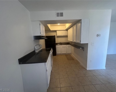 2781 Eldora Circle - Photo Thumbnail 6