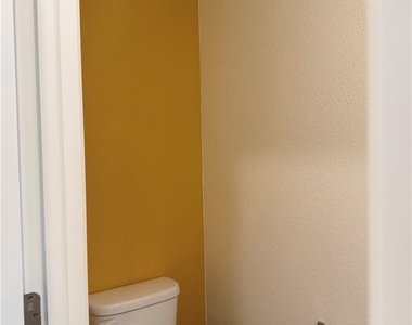 2626 Blue Dawn Falls Avenue - Photo Thumbnail 25