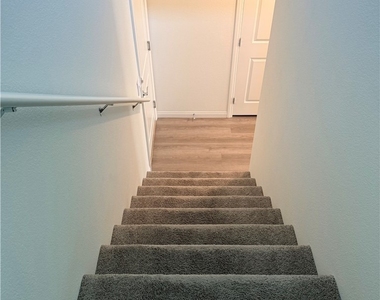 2626 Blue Dawn Falls Avenue - Photo Thumbnail 58